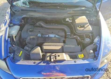 2006 Volvo S40 T5 z USA, uszkodzony, nr VIN YV1MS682562187506